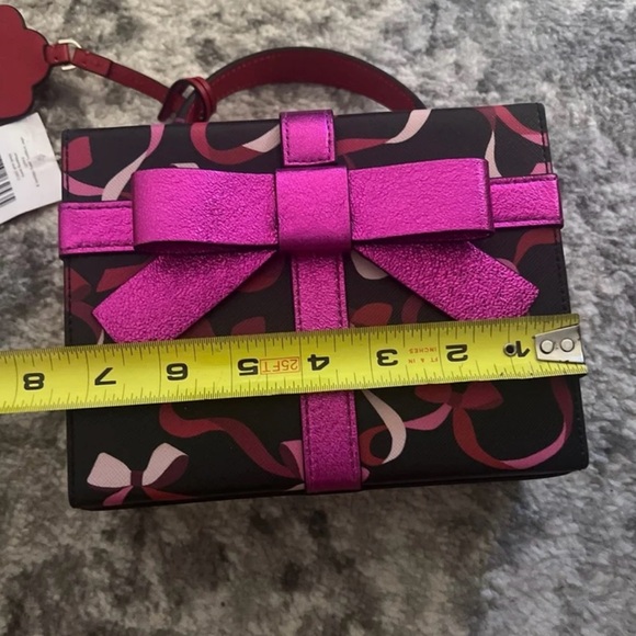 Dior entry for Kate spade bundle raffle - Picture 6 of 6